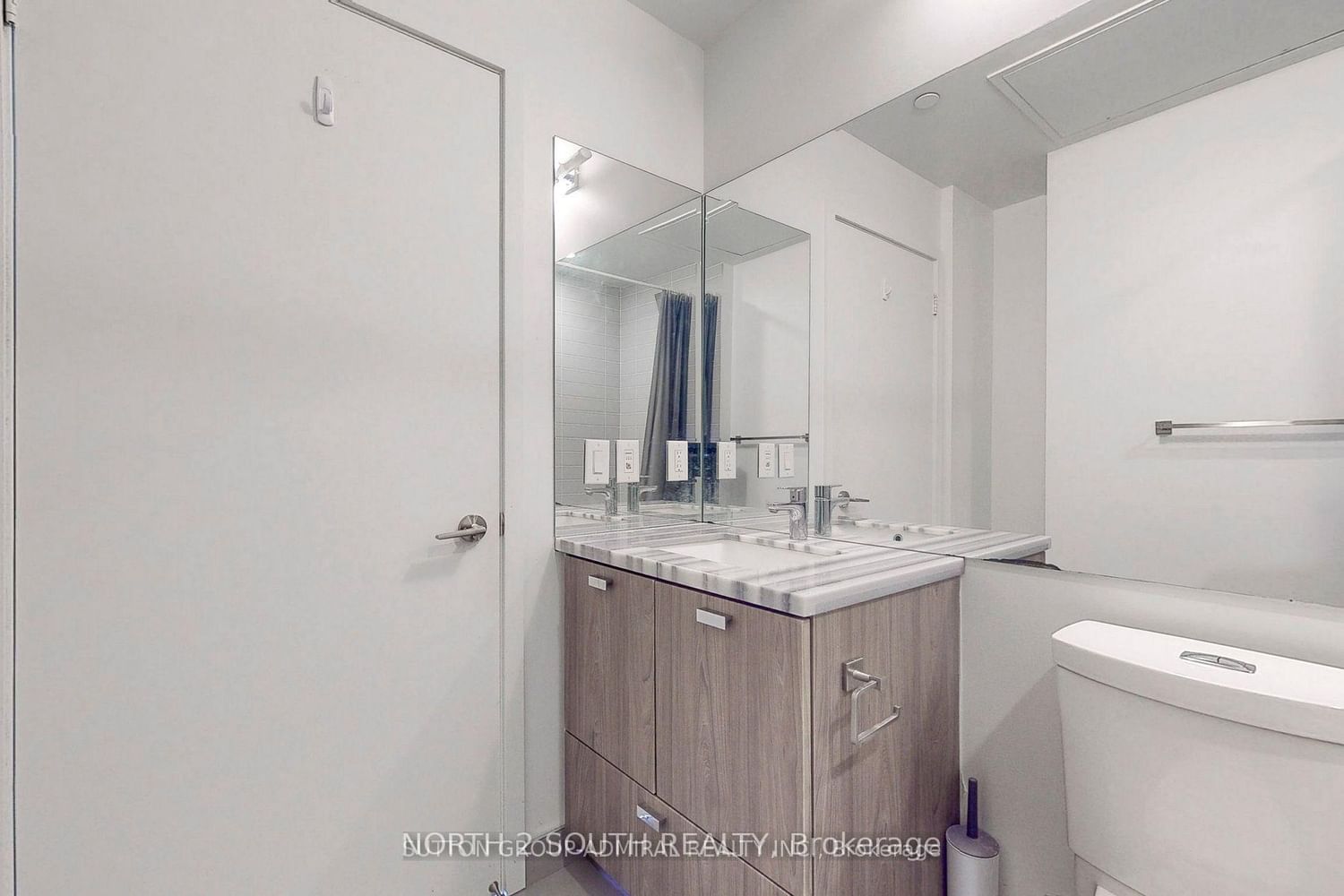 290 Adelaide Street W, Unit 2703 - Photo 13