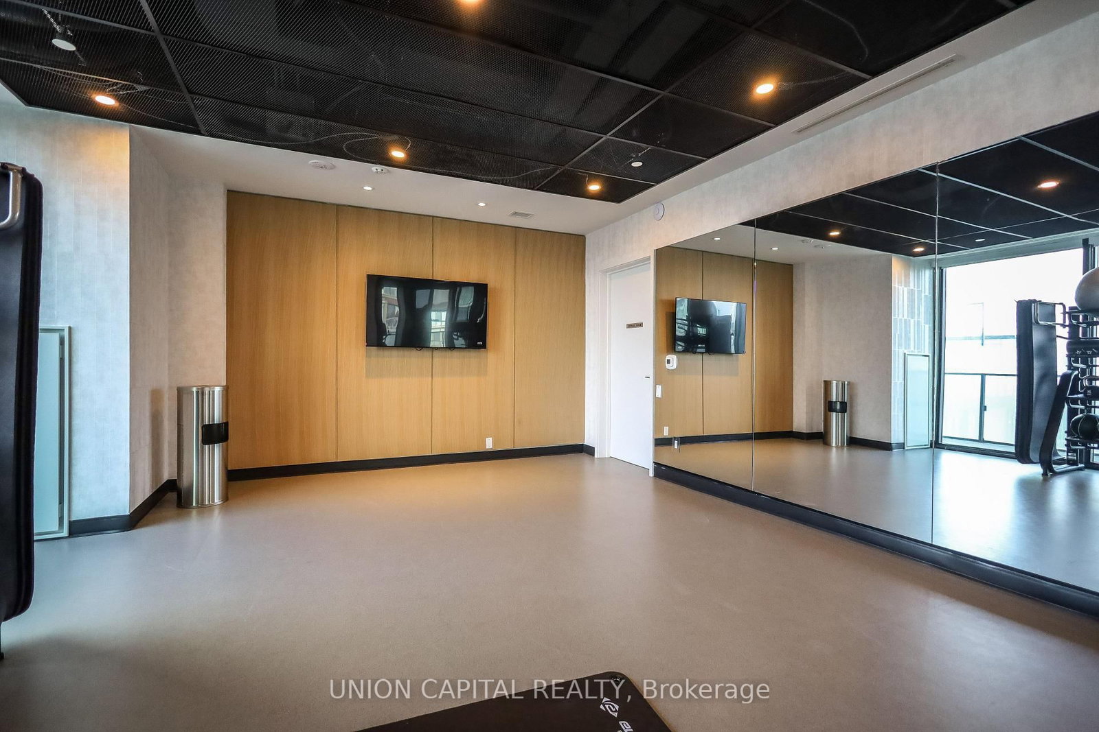 35 Parliament Street, Unit 1312 - Photo 48