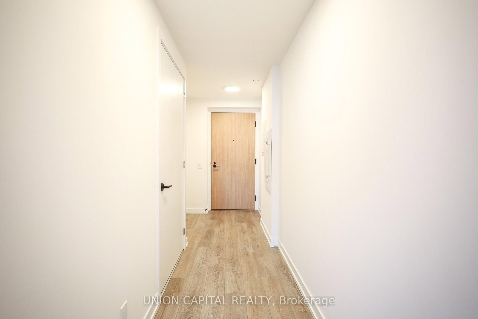 35 Parliament Street, Unit 1312 - Photo 8