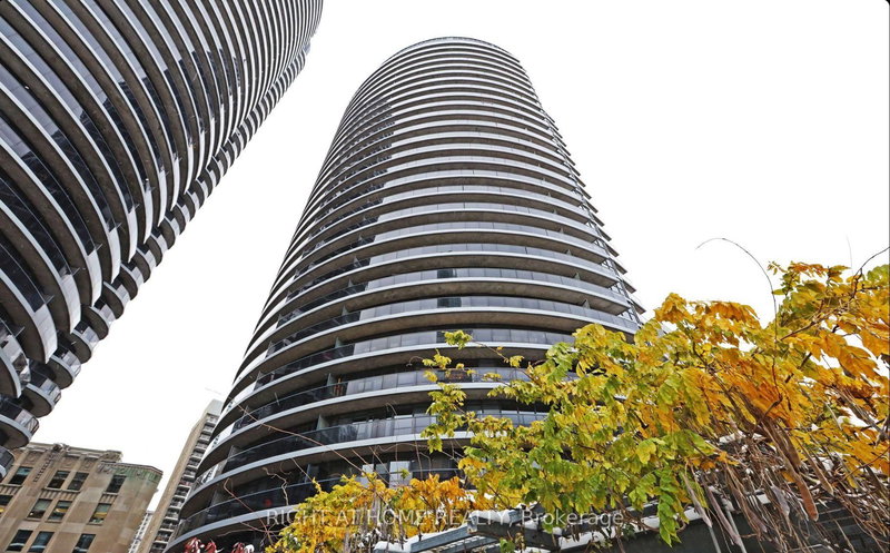 home for lease on 303-25 Carlton Street