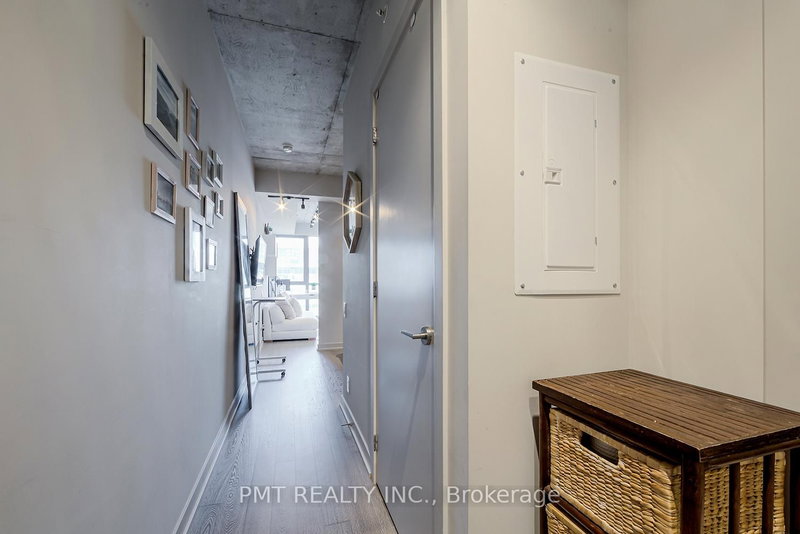 804 - 39 Brant St, Toronto, M5V 0M8 | Image 2