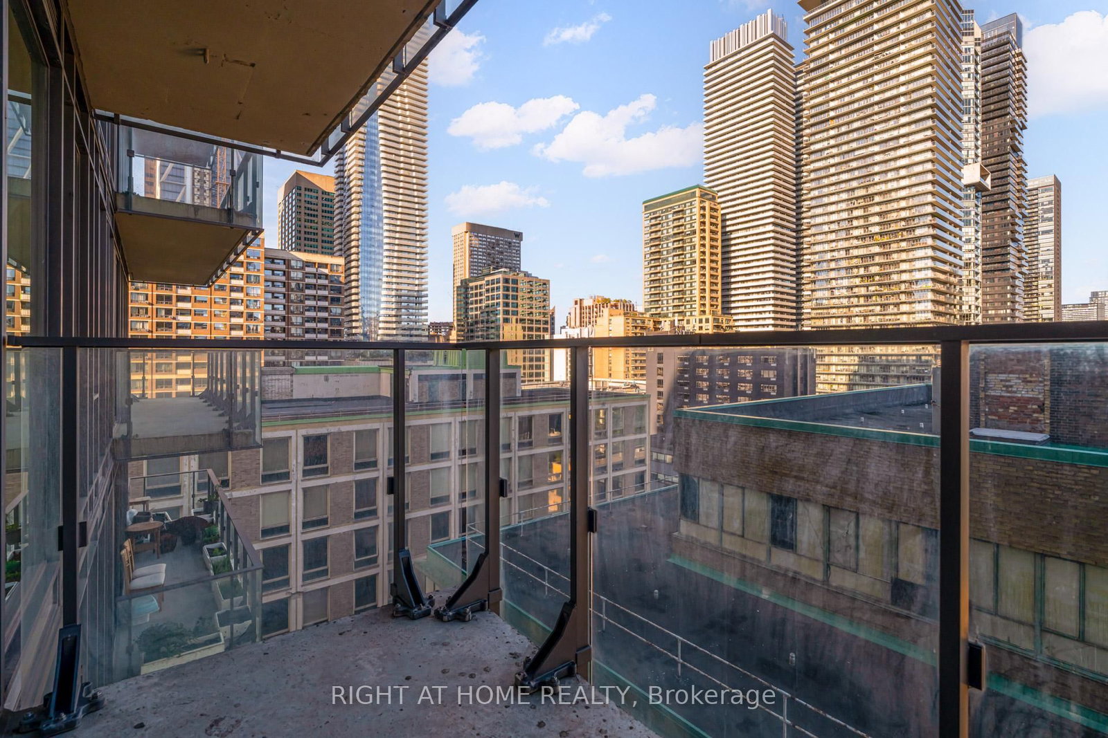 Condo for sale at 1109-75 St Nicholas Street, Toronto, Ontario, M4Y 0A5 - Bay Street Corridor - MLS: C12904938