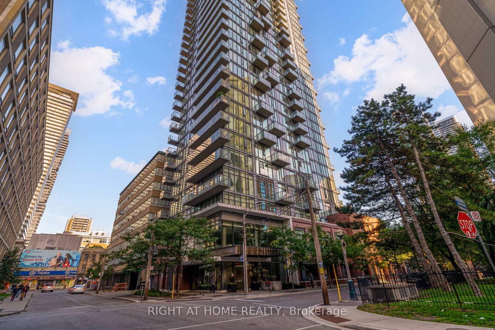 Condo for sale at 1109-75 St Nicholas Street, Toronto, Ontario, M4Y 0A5 - Bay Street Corridor - MLS: C12904938