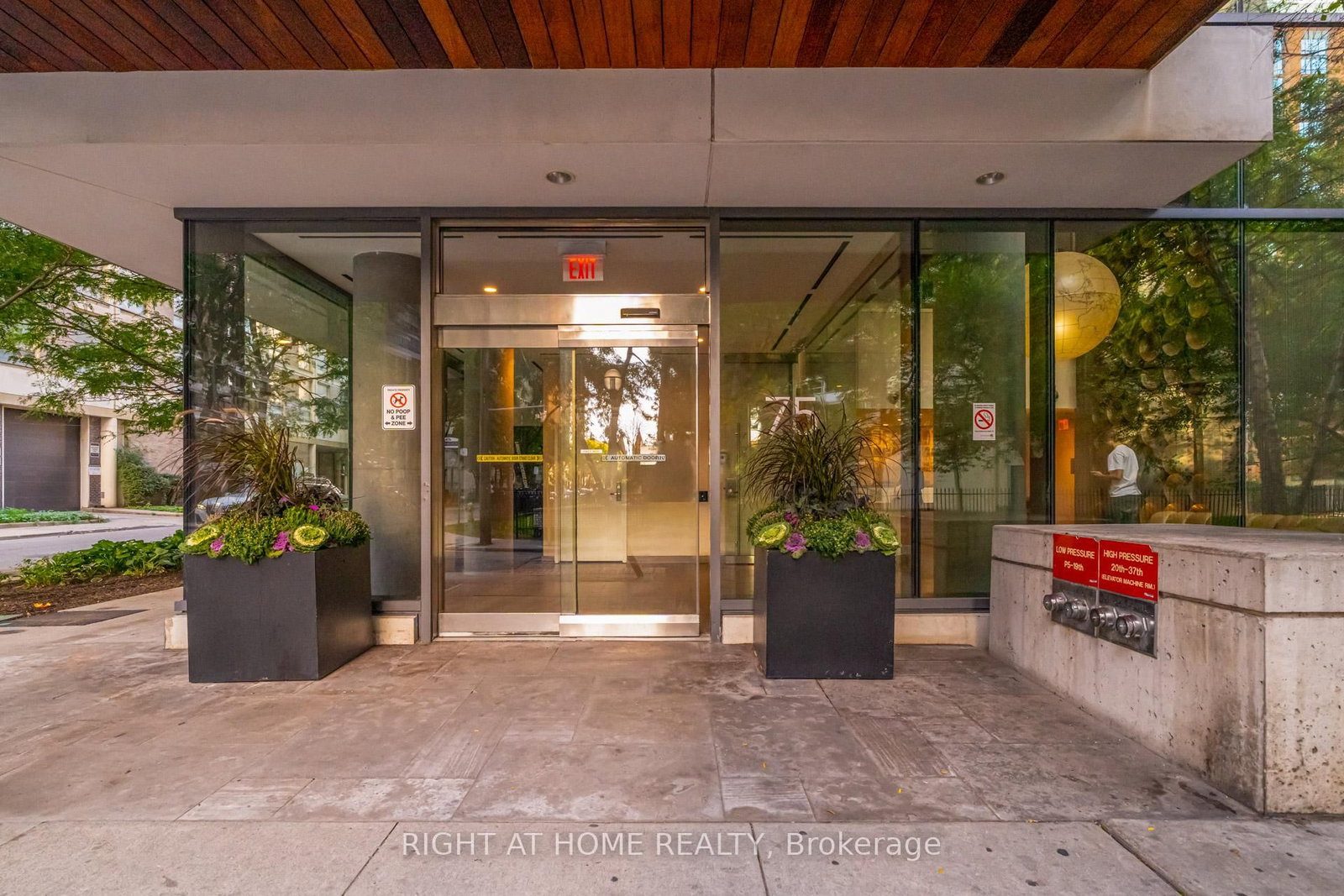 Condo for sale at 1109-75 St Nicholas Street, Toronto, Ontario, M4Y 0A5 - Bay Street Corridor - MLS: C12904938