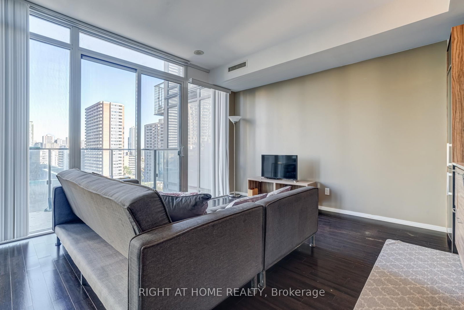 Condo for sale at 1109-75 St Nicholas Street, Toronto, Ontario, M4Y 0A5 - Bay Street Corridor - MLS: C12904938