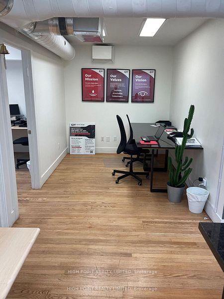 510 Eglinton Avenue W, Unit 202 - Photo 4