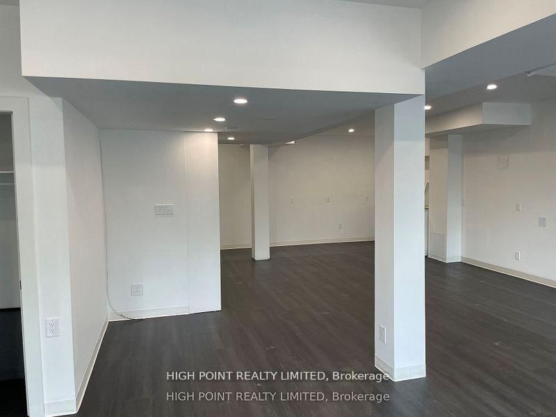 510 Eglinton Avenue W, Unit 201 - Photo 4