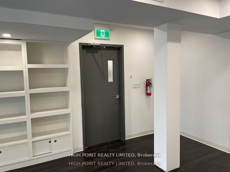 510 Eglinton Avenue W, Unit 201 - Photo 6