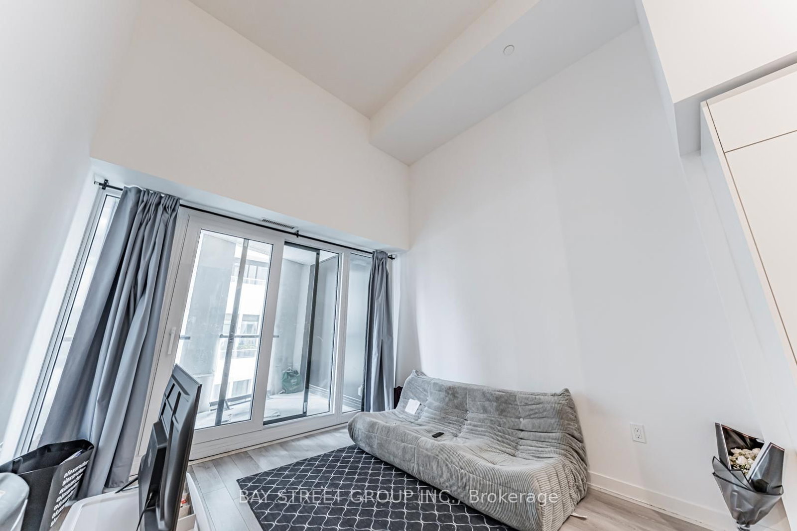 Condo for sale at 606-238 Simcoe Street, Toronto, Ontario, M5T 3B9 - Kensington-Chinatown - MLS: C12905254