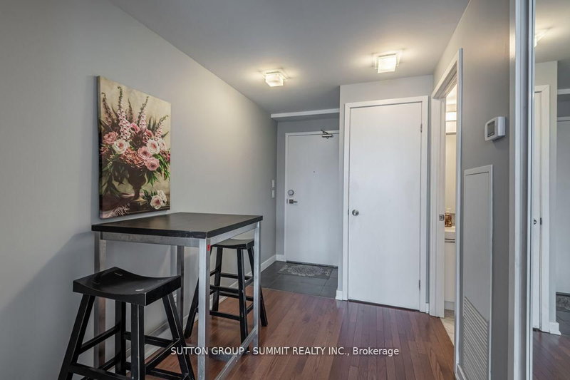 home for lease on 2907-14 York Street