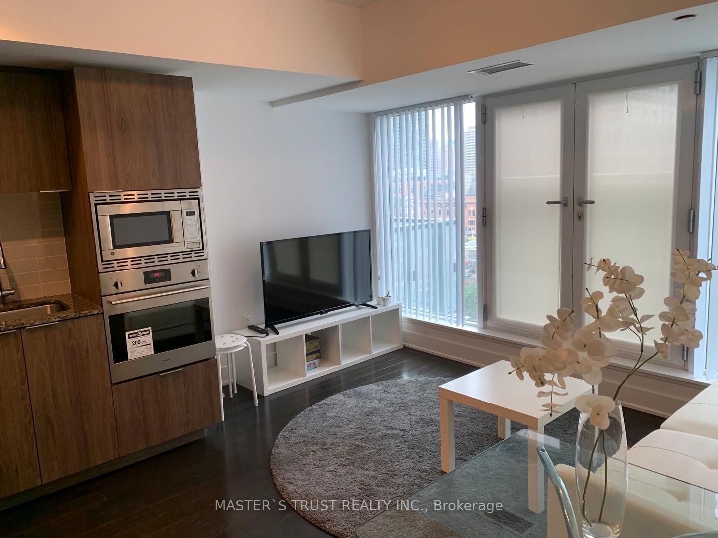 955 Bay Street, Unit 1117 - Photo 5