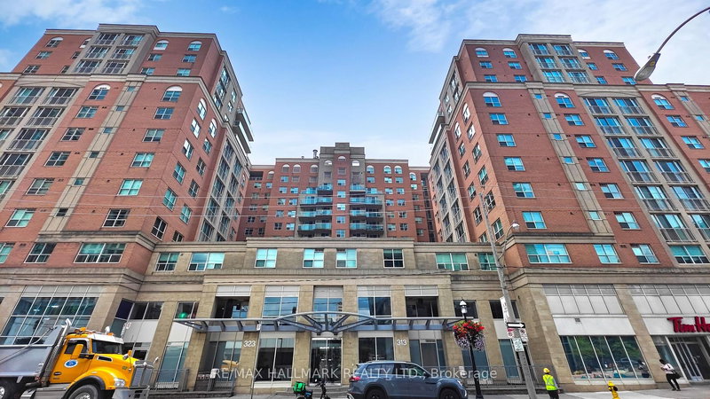 home for lease on 1162-313 Richmond Street E