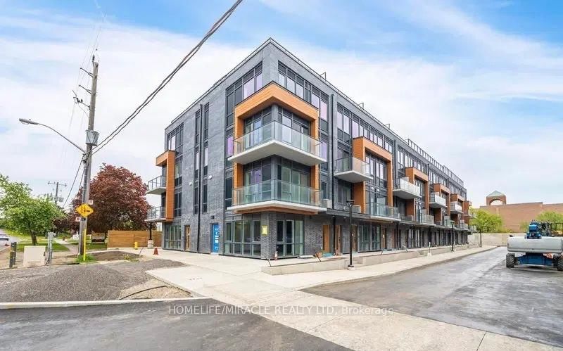 186 - 65 Curlew Dr, Toronto, M3A 0B5 | Image 2