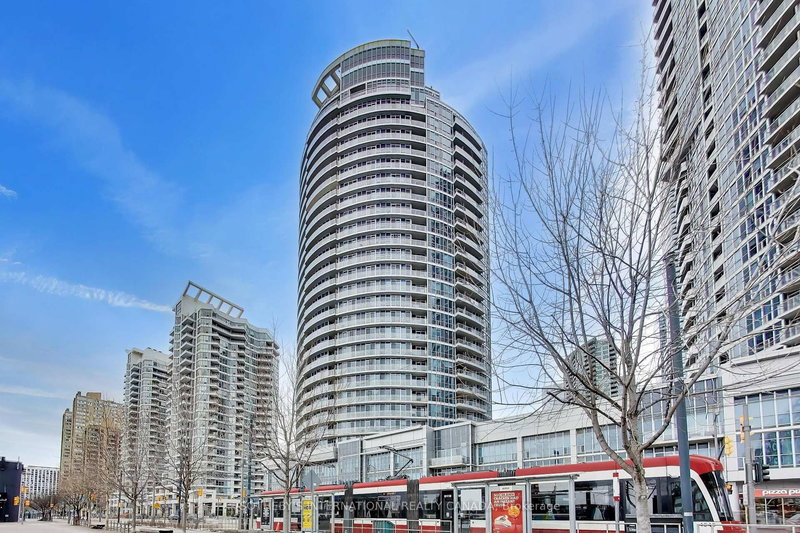 home for lease on 505-218 Queens Quay W