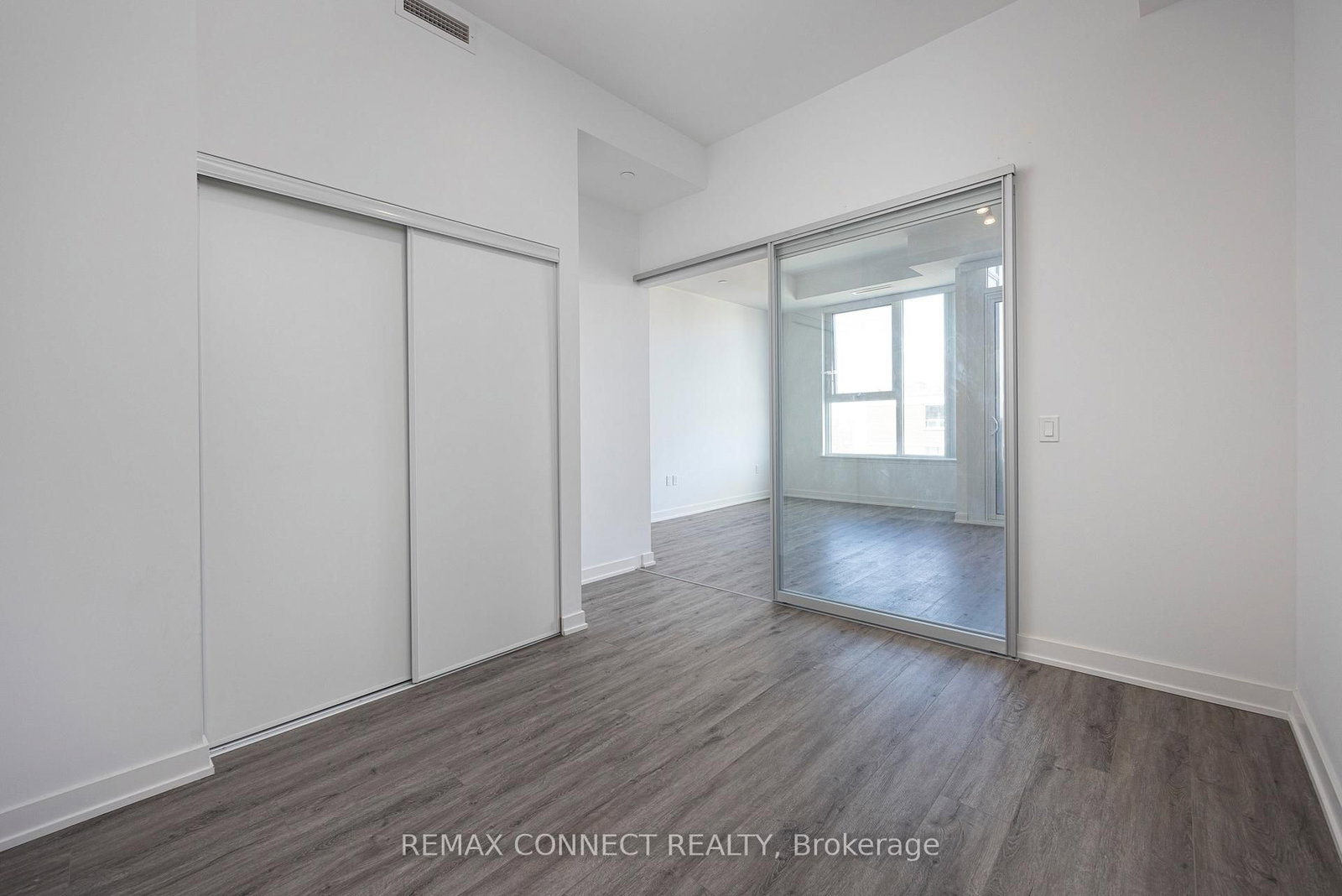 Condo for lease at 708-1 Cardiff Road, Toronto, Ontario, M4P 0G2 - Mount Pleasant East - MLS: C12906308