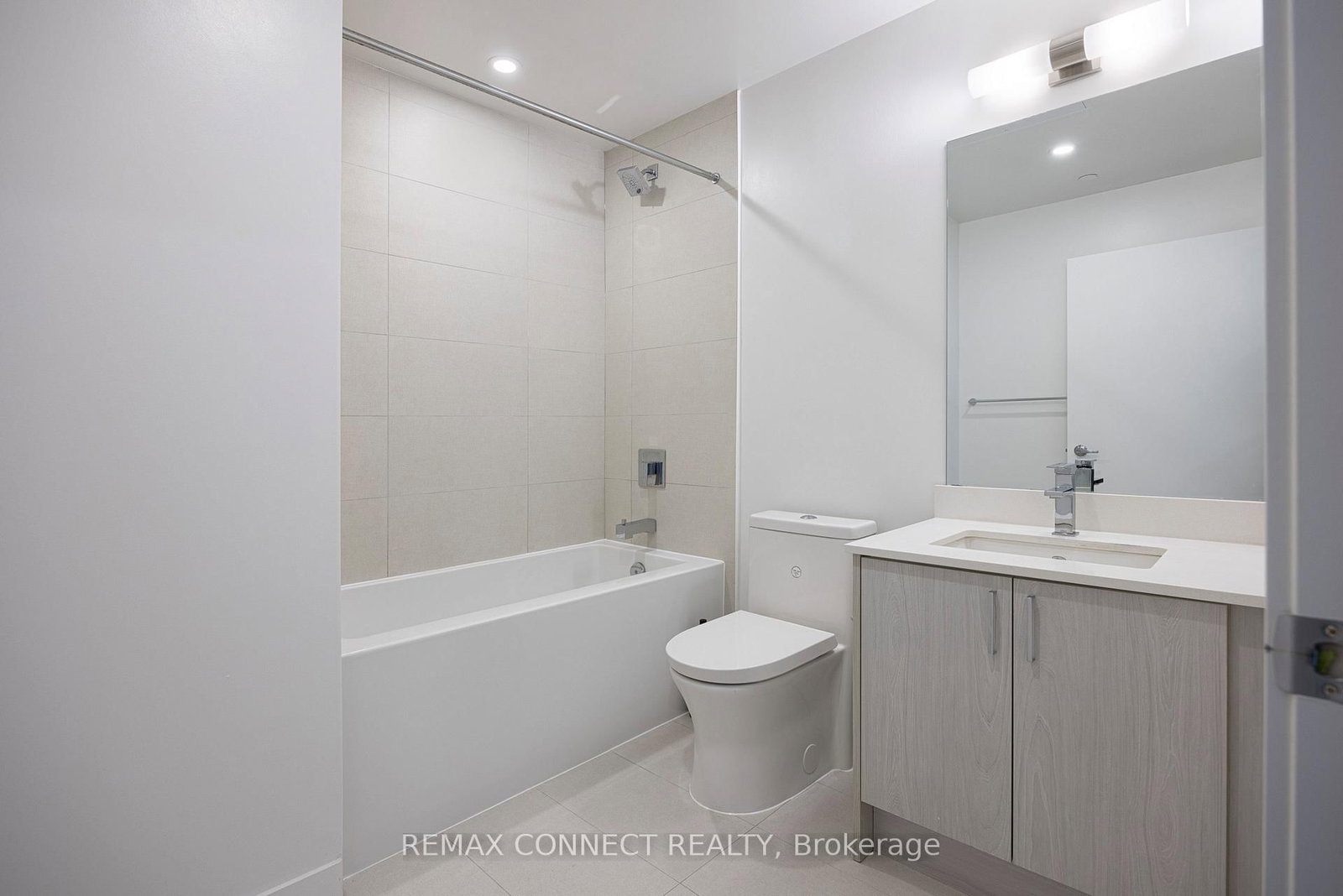 Condo for lease at 708-1 Cardiff Road, Toronto, Ontario, M4P 0G2 - Mount Pleasant East - MLS: C12906308