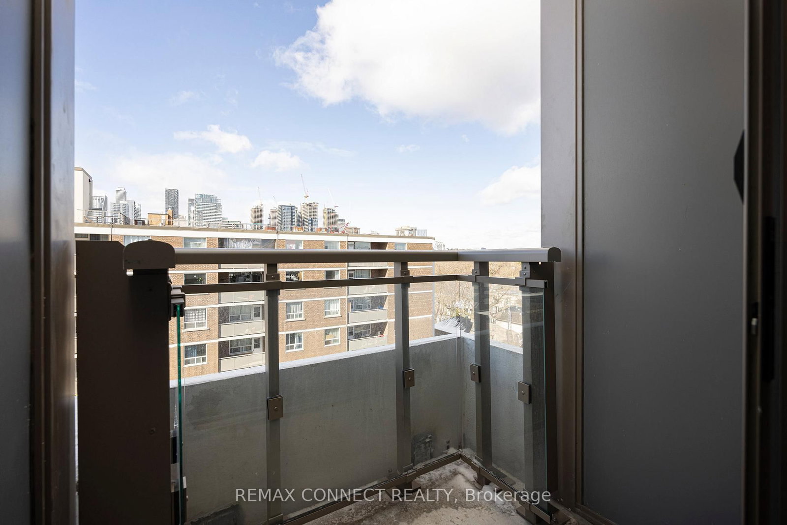 Condo for lease at 708-1 Cardiff Road, Toronto, Ontario, M4P 0G2 - Mount Pleasant East - MLS: C12906308