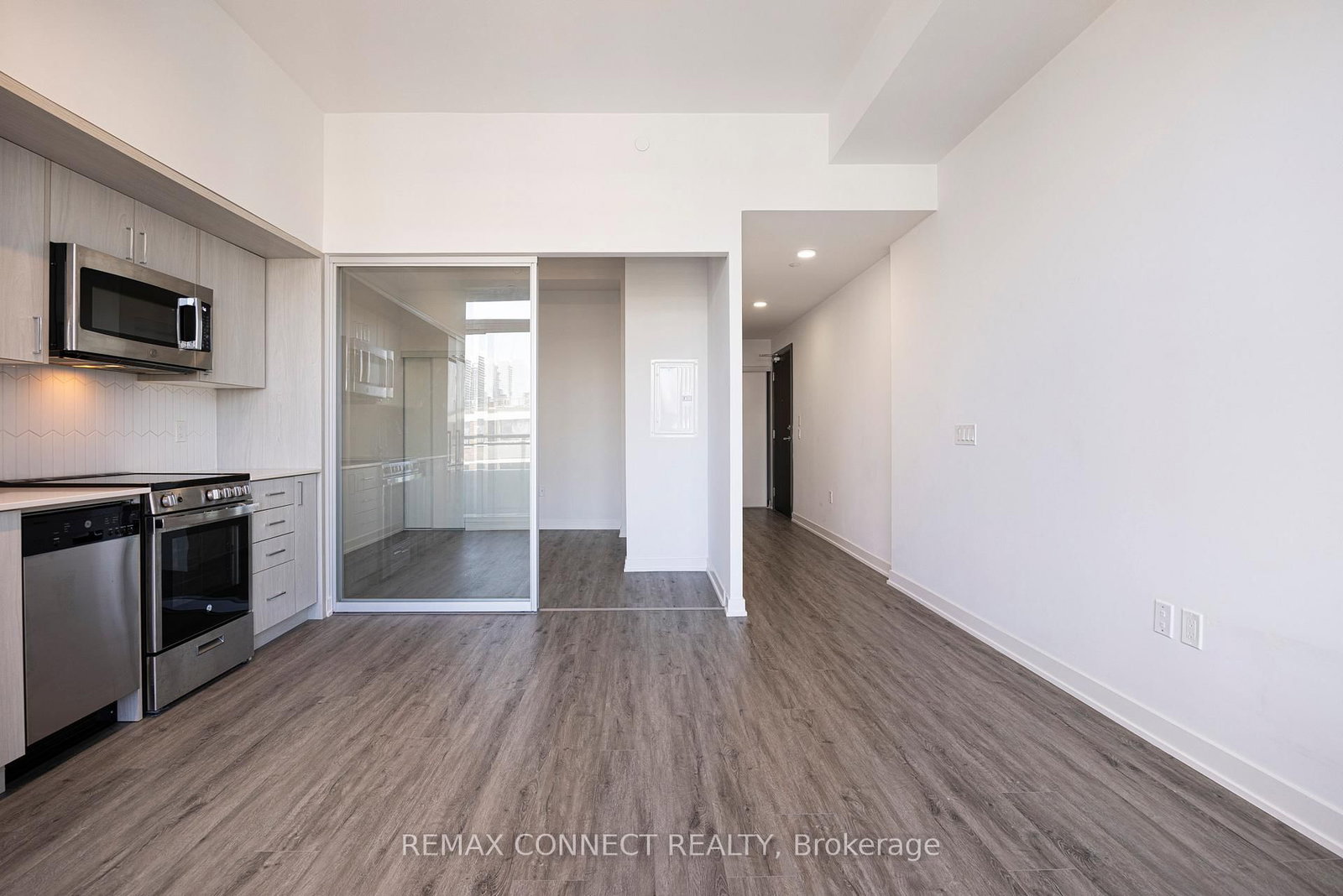 Condo for lease at 708-1 Cardiff Road, Toronto, Ontario, M4P 0G2 - Mount Pleasant East - MLS: C12906308