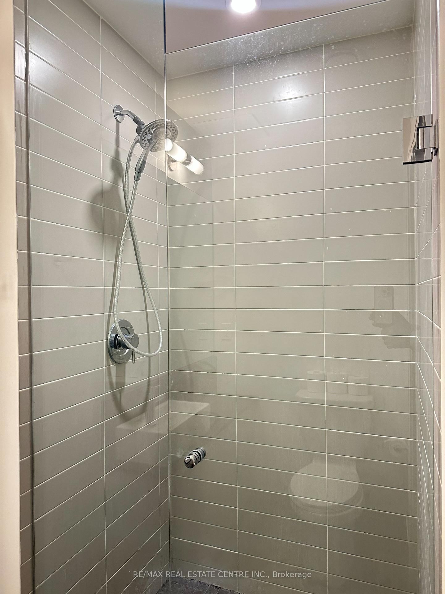 Condo for lease at 1609-576 Front Street, Toronto, Ontario, M5V 0P8 - Waterfront Communities C1 - MLS: C12906486