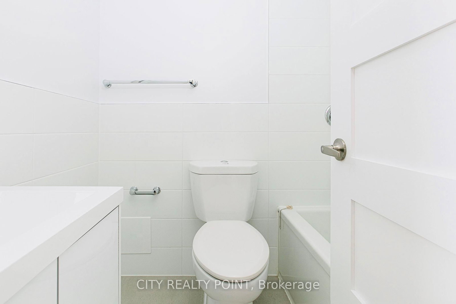 666 Spadina Avenue, Unit 1007 - Photo 8