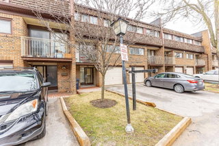 2 - 90 Castlebury Crescent