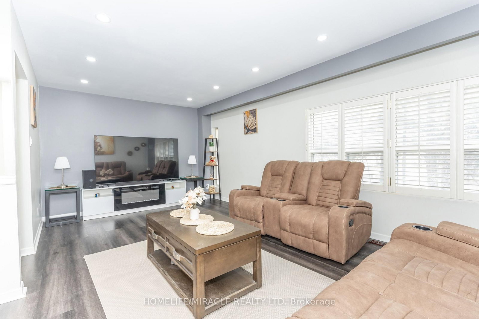 Townhouse for sale at 2-90 Castlebury Crescent, Toronto, Ontario, M2H 1W8 - Bayview Woods-Steeles - MLS: C12906630