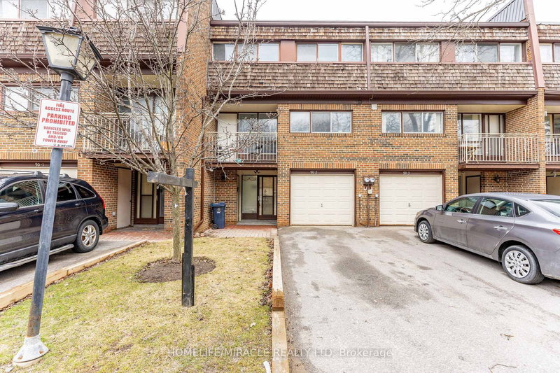 2 - 90 Castlebury Cres, Toronto, M2H 1W8 | Image 3