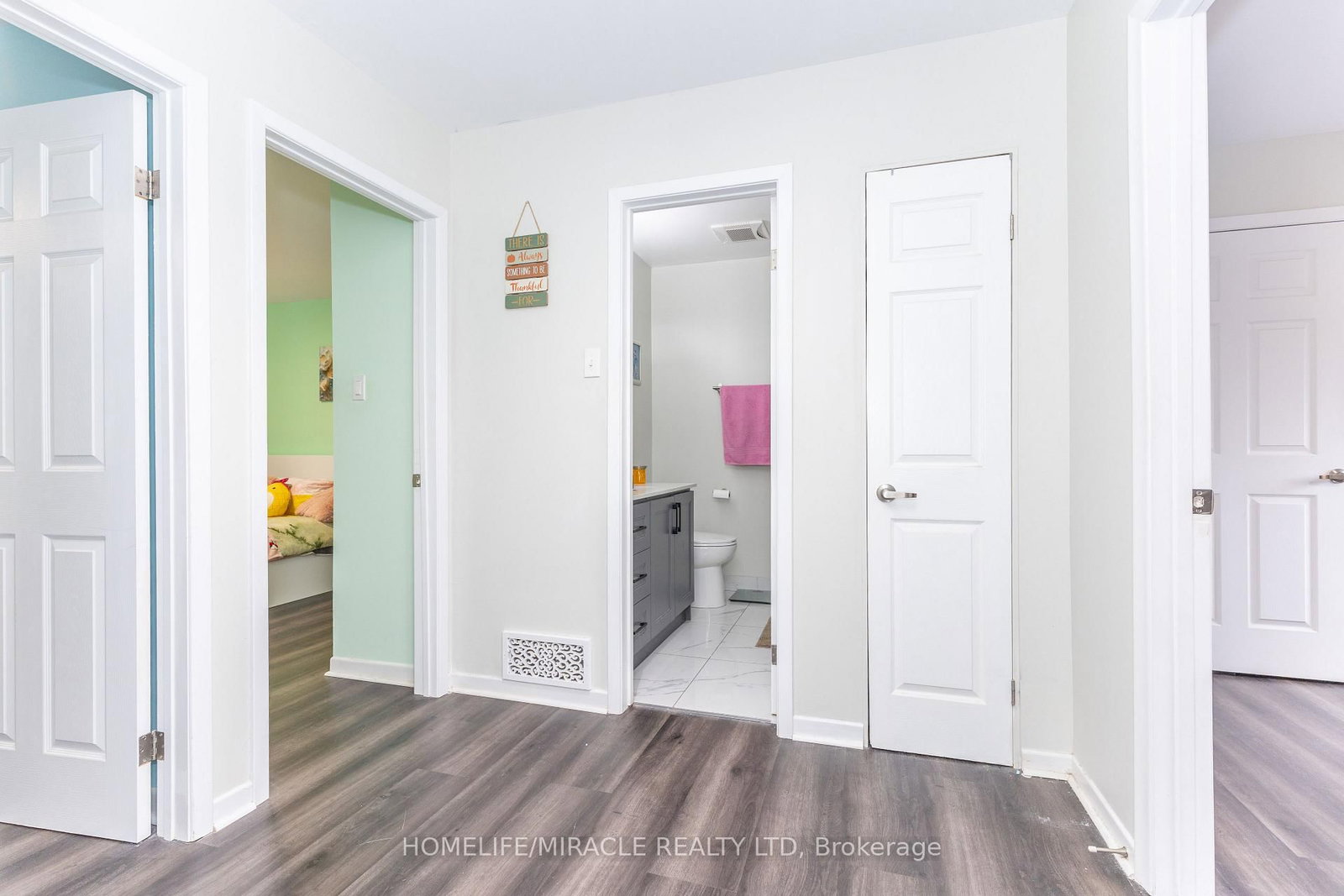 Townhouse for sale at 2-90 Castlebury Crescent, Toronto, Ontario, M2H 1W8 - Bayview Woods-Steeles - MLS: C12906630