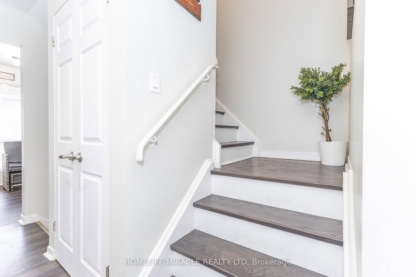 Townhouse for sale at 2-90 Castlebury Crescent, Toronto, Ontario, M2H 1W8 - Bayview Woods-Steeles - MLS: C12906630