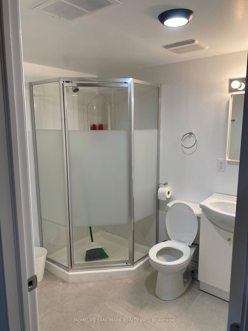 Bsmnt - 34 Argonne Cres, Toronto, M2K 2K1 | Image 2