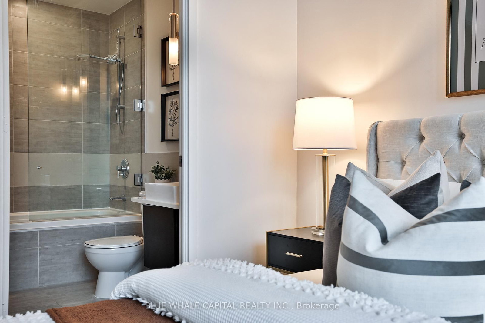 Condo for sale at 802-8 Charlotte Street, Toronto, Ontario, M5V 0K4 - Waterfront Communities C1 - MLS: C12907052