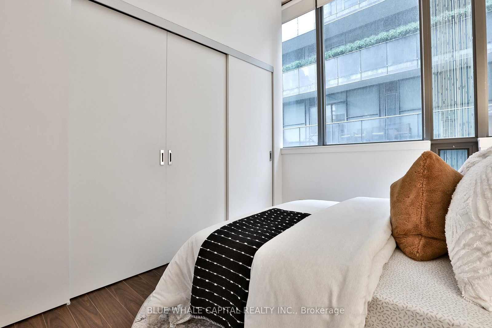 Condo for sale at 802-8 Charlotte Street, Toronto, Ontario, M5V 0K4 - Waterfront Communities C1 - MLS: C12907052