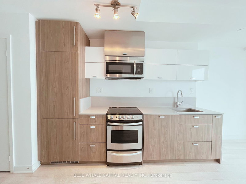 3102 - 290 Adelaide St W, Toronto, M5V 0P3 | Image 2