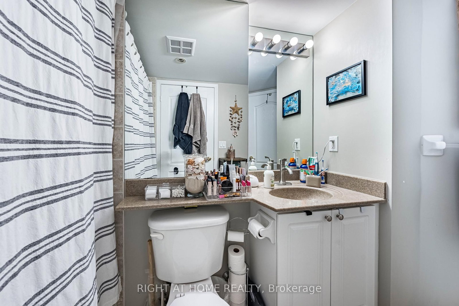 18 Stafford Street • #602 • Toronto, ON photo 33