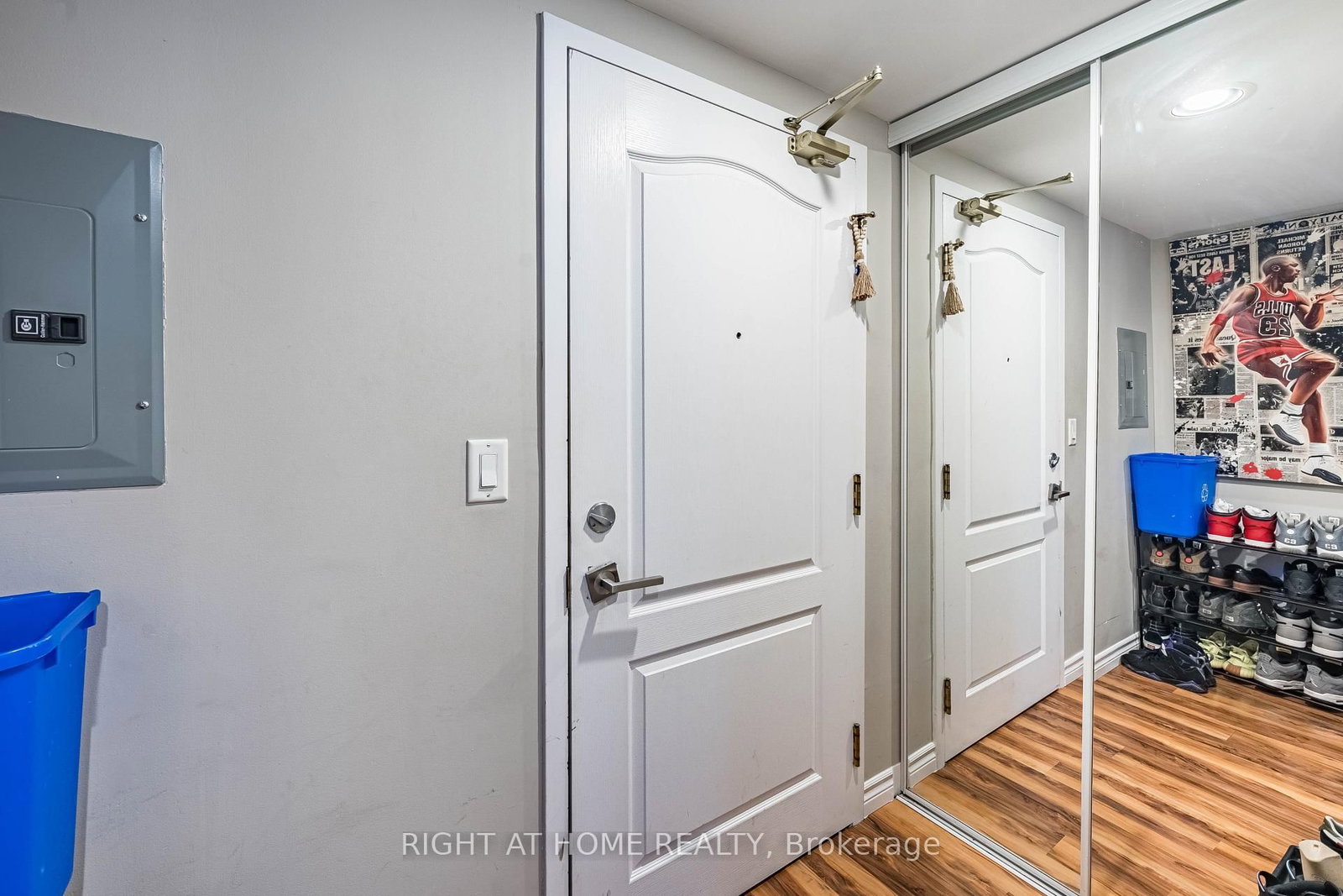 18 Stafford Street • #602 • Toronto, ON photo 7