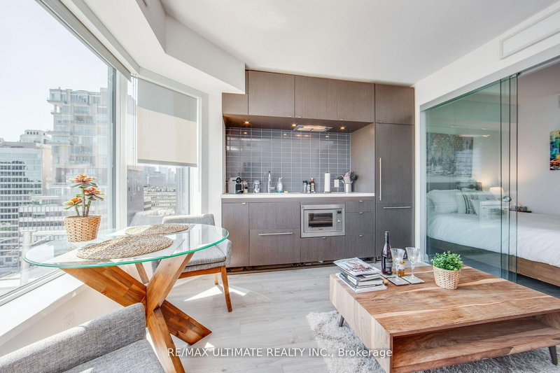 1705 - 155 Yorkville Ave, Toronto, M6K 0C8 | Image 2