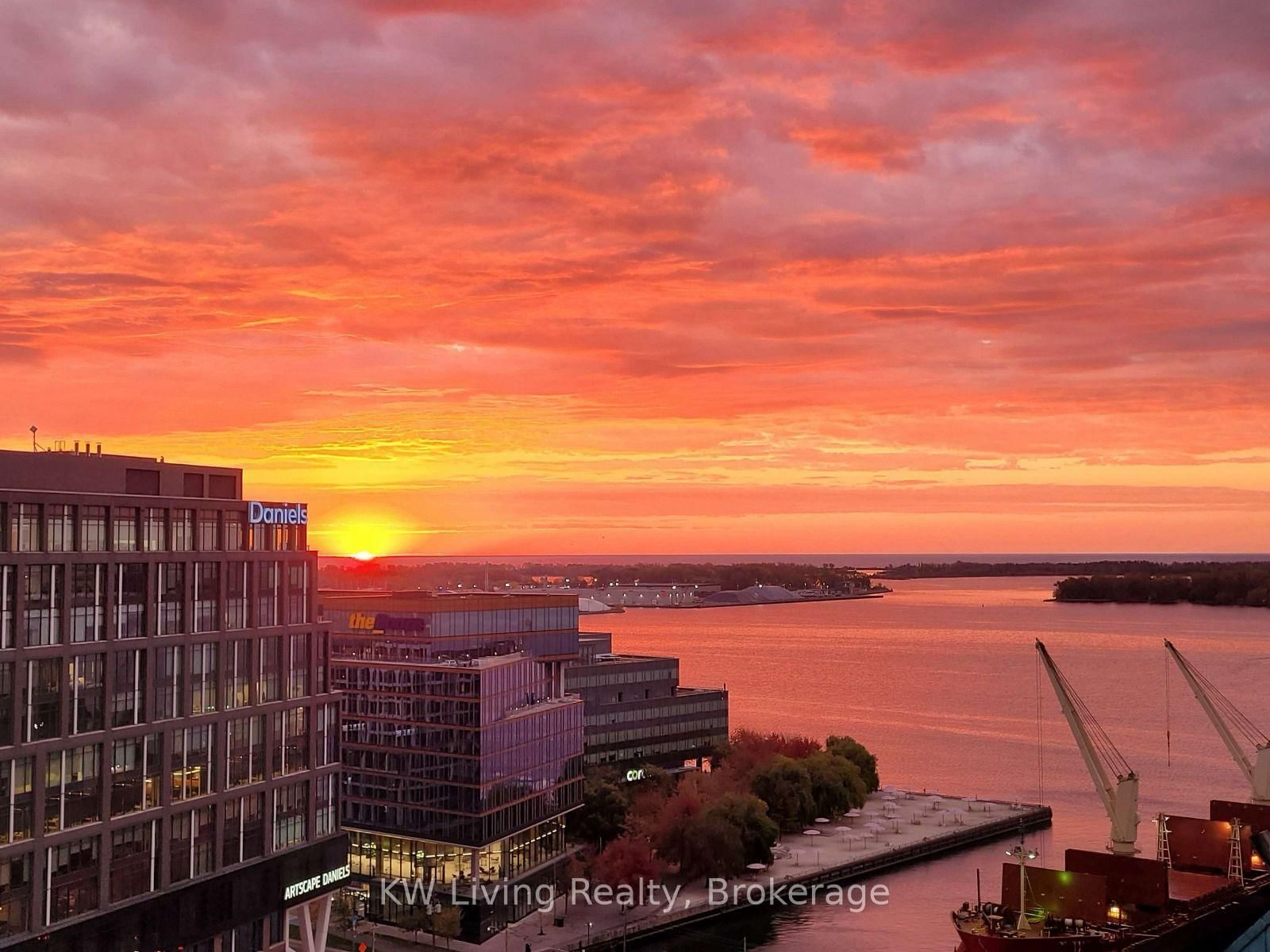 Condo for sale at 1905-138 Downes Street, Toronto, Ontario, M5E 0E4 - Waterfront Communities C8 - MLS: C12907402