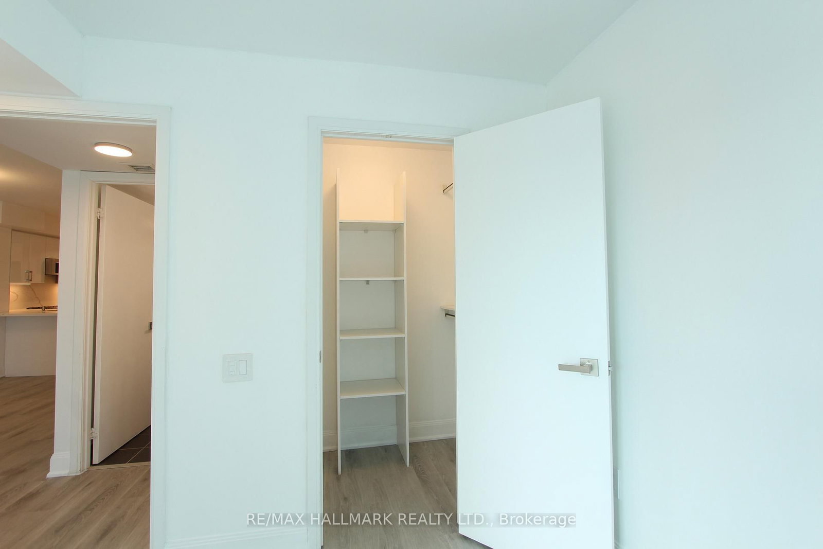 Condo for sale at 2803-2181 Yonge Street, Toronto, Ontario, M4S 2B1 - Mount Pleasant West - MLS: C12907878