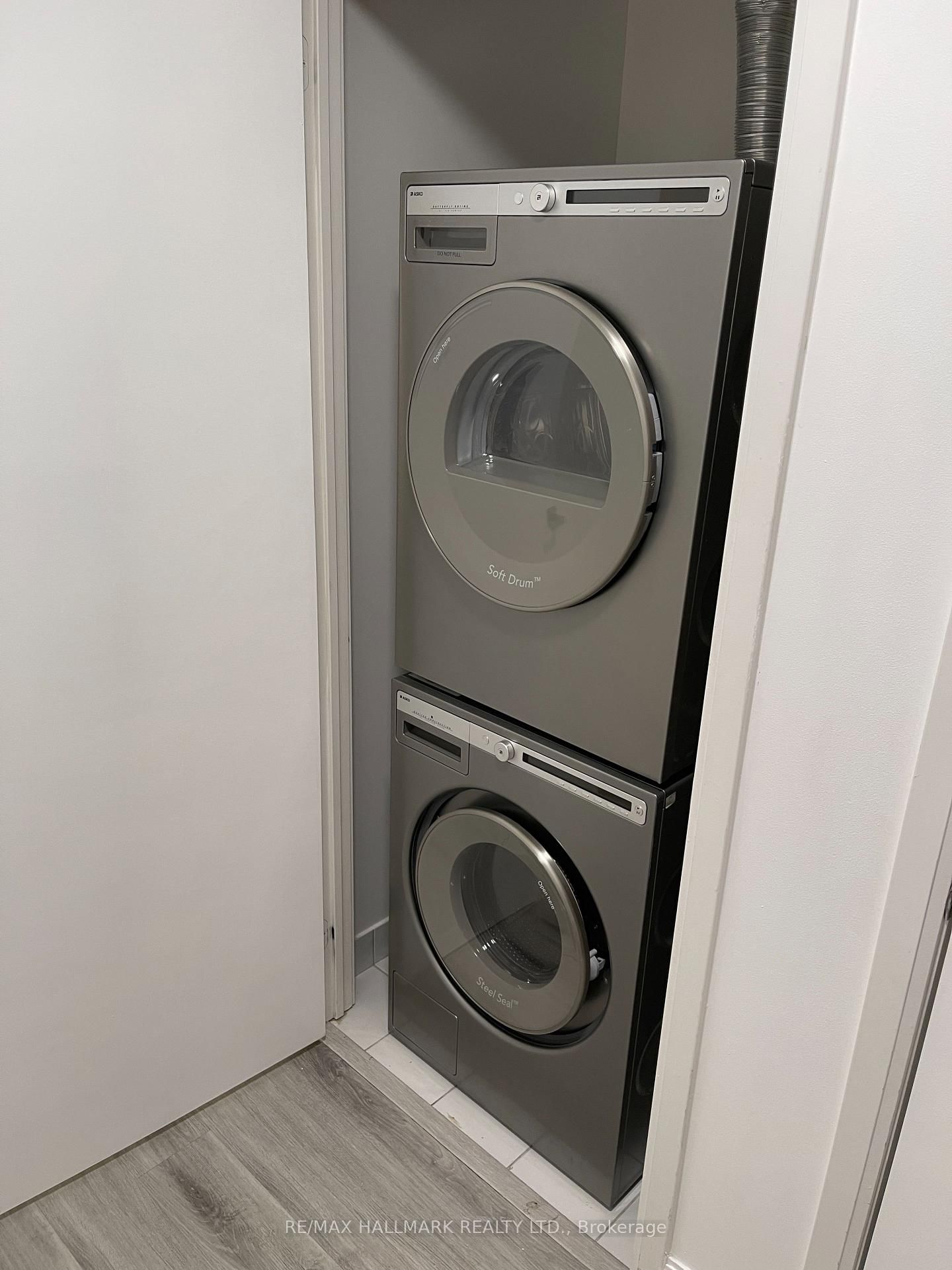 Condo for sale at 2803-2181 Yonge Street, Toronto, Ontario, M4S 2B1 - Mount Pleasant West - MLS: C12907878