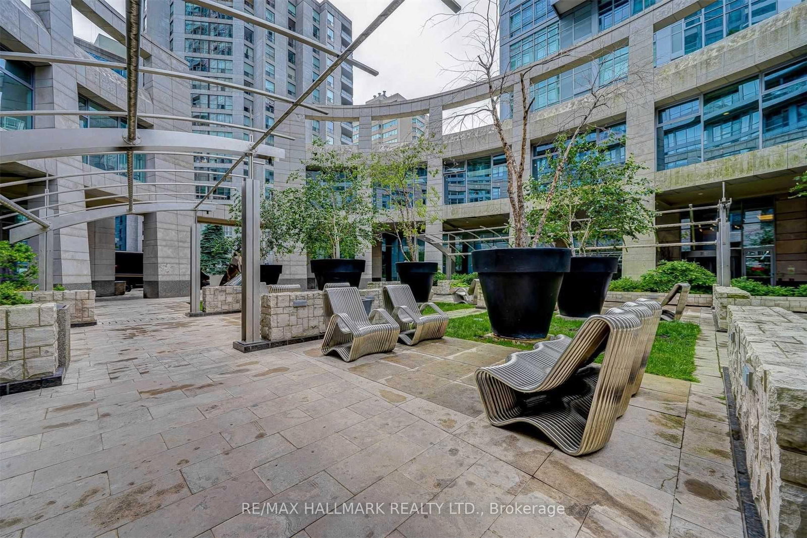 Condo for sale at 2803-2181 Yonge Street, Toronto, Ontario, M4S 2B1 - Mount Pleasant West - MLS: C12907878