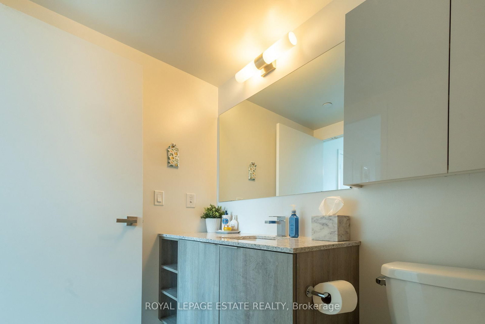 Condo for lease at 657-31 Tippett Road, Toronto, Ontario, M3H 0C8 - Clanton Park - MLS: C12907884