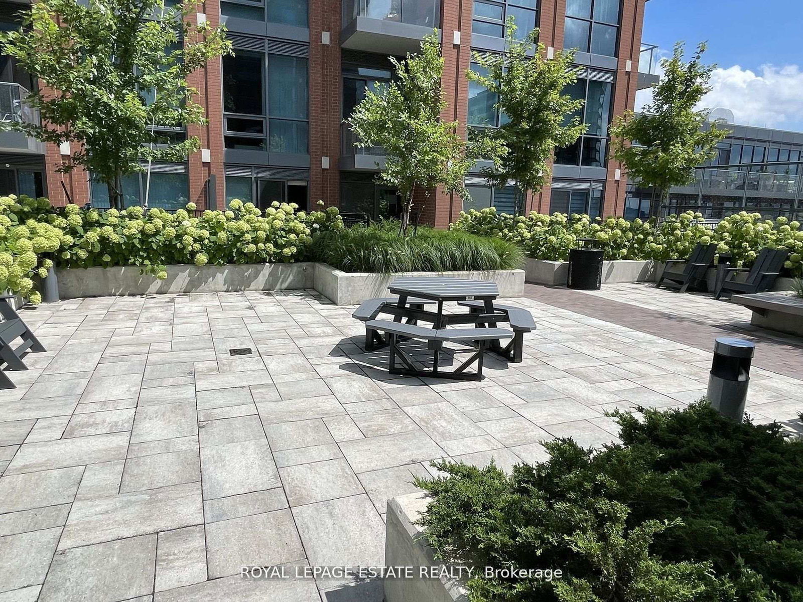 Condo for lease at 657-31 Tippett Road, Toronto, Ontario, M3H 0C8 - Clanton Park - MLS: C12907884