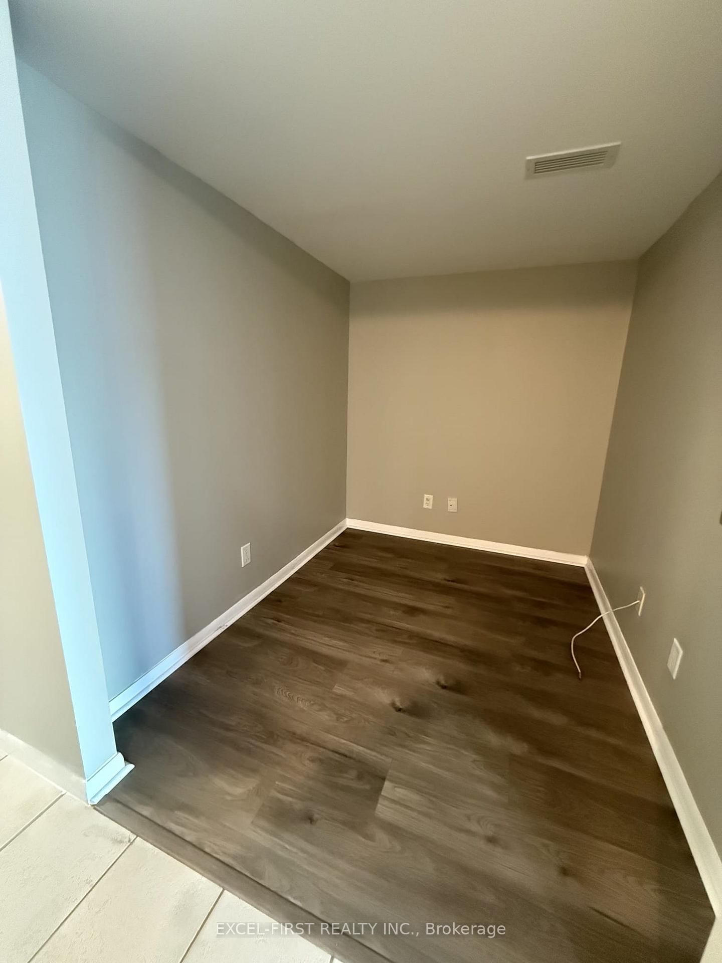 18 Yonge Street, Unit 909 - Photo 3