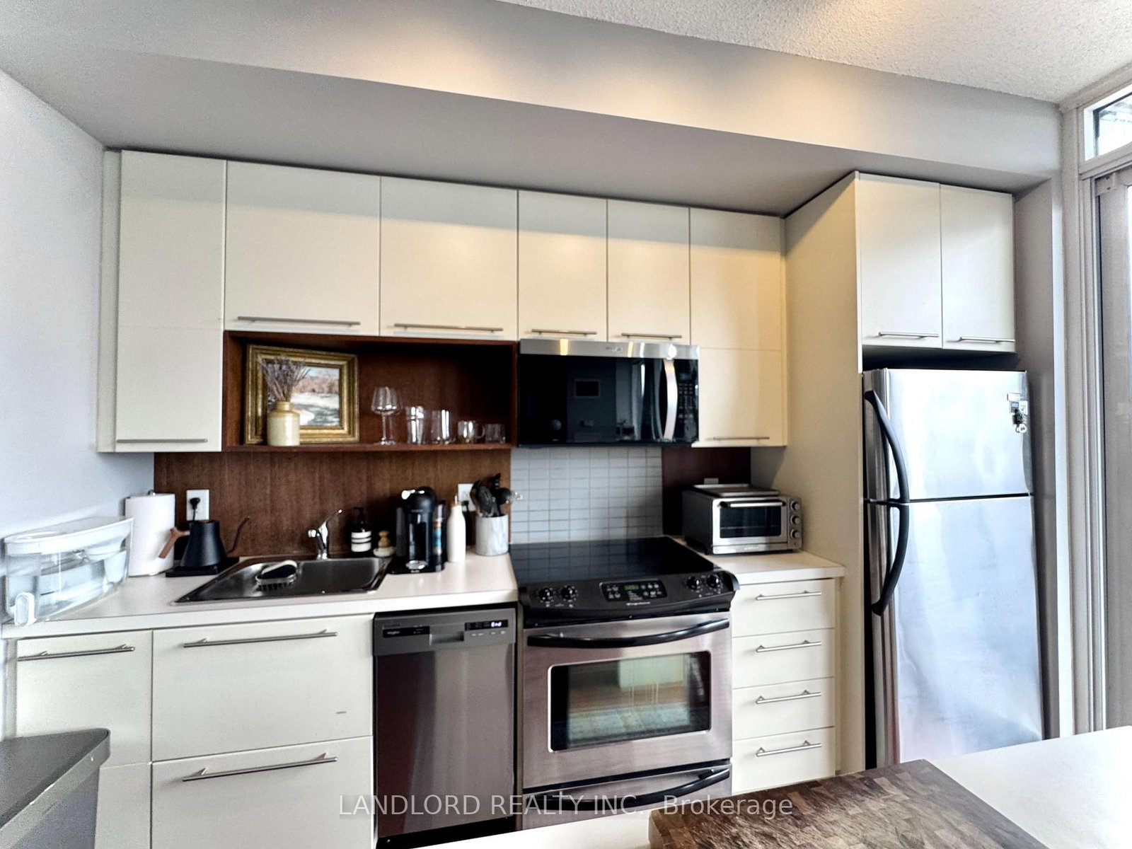 25 Carlton Street, Unit 2111 - Photo 2