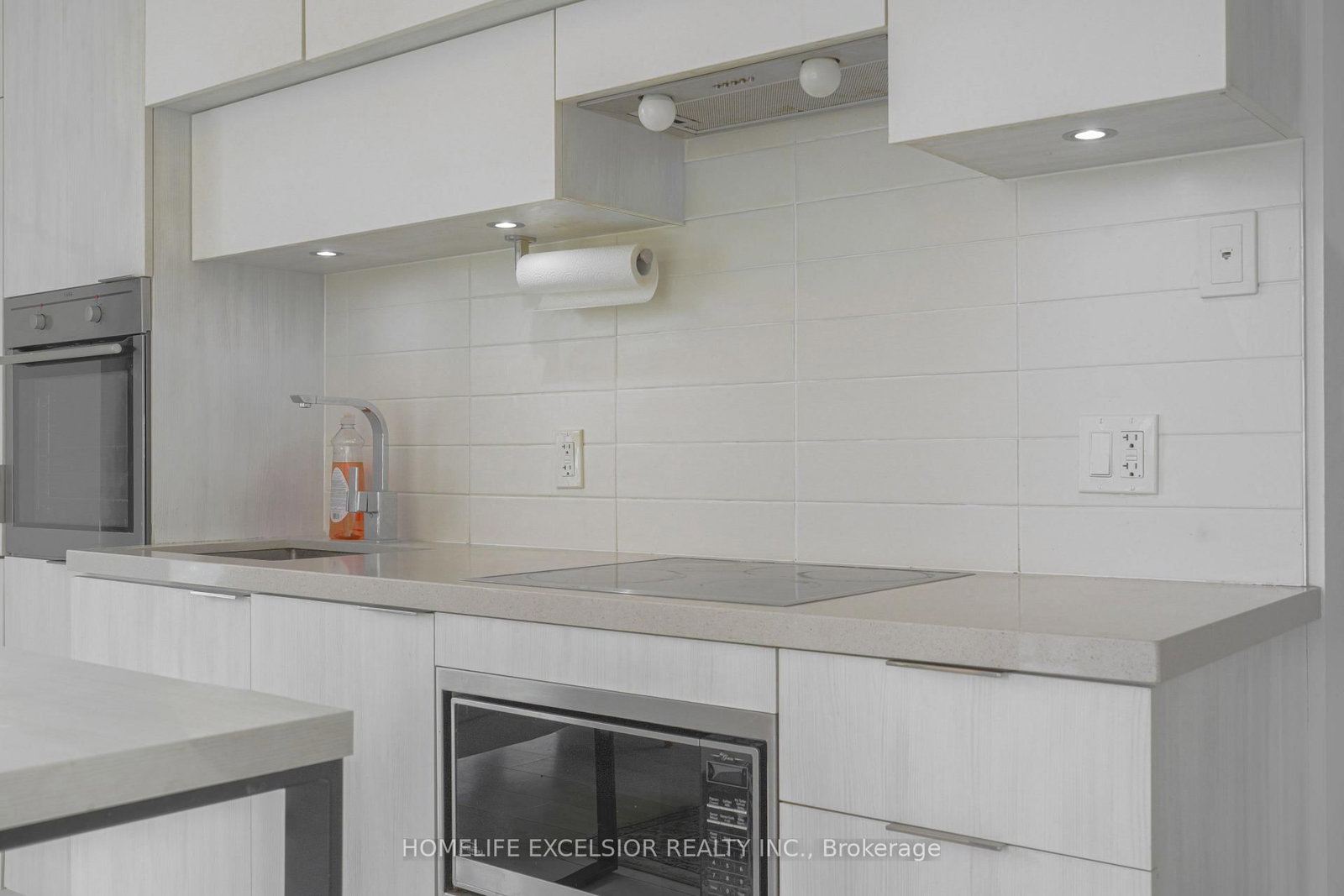 Condo for sale at 2002-8 Eglinton Avenue, Toronto, Ontario, M4P 0C1 - Mount Pleasant West - MLS: C12908668