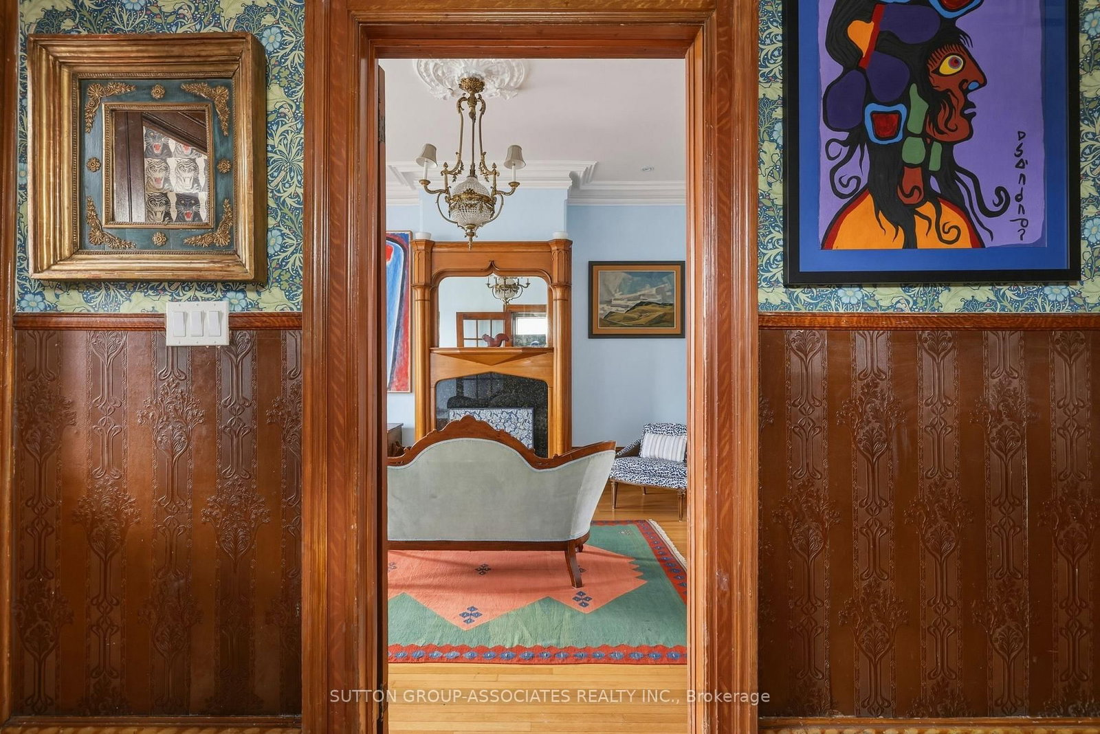Listing Image 6