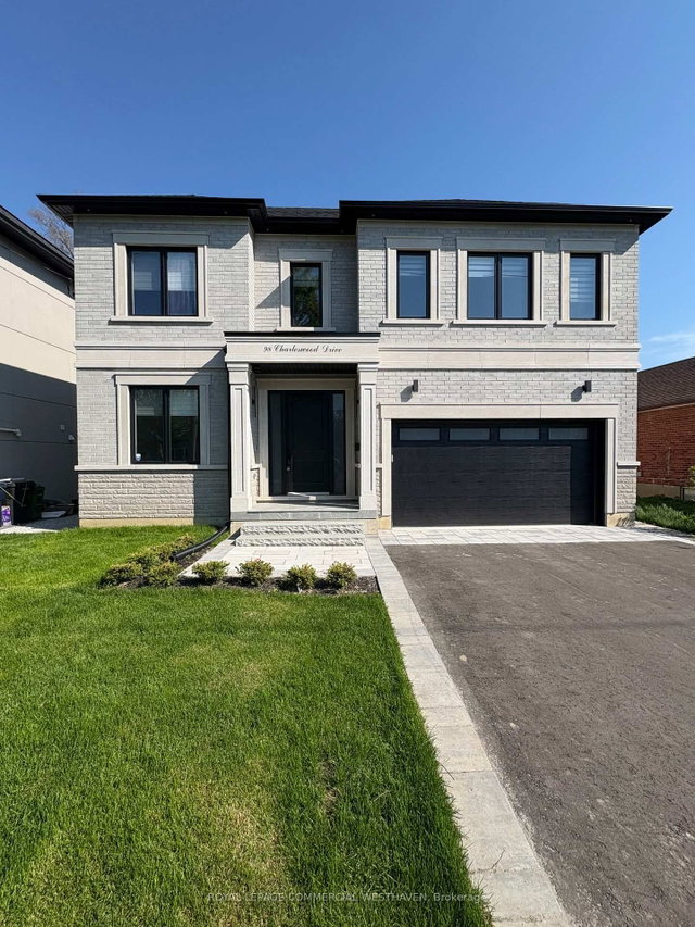 98 Charleswood Drive