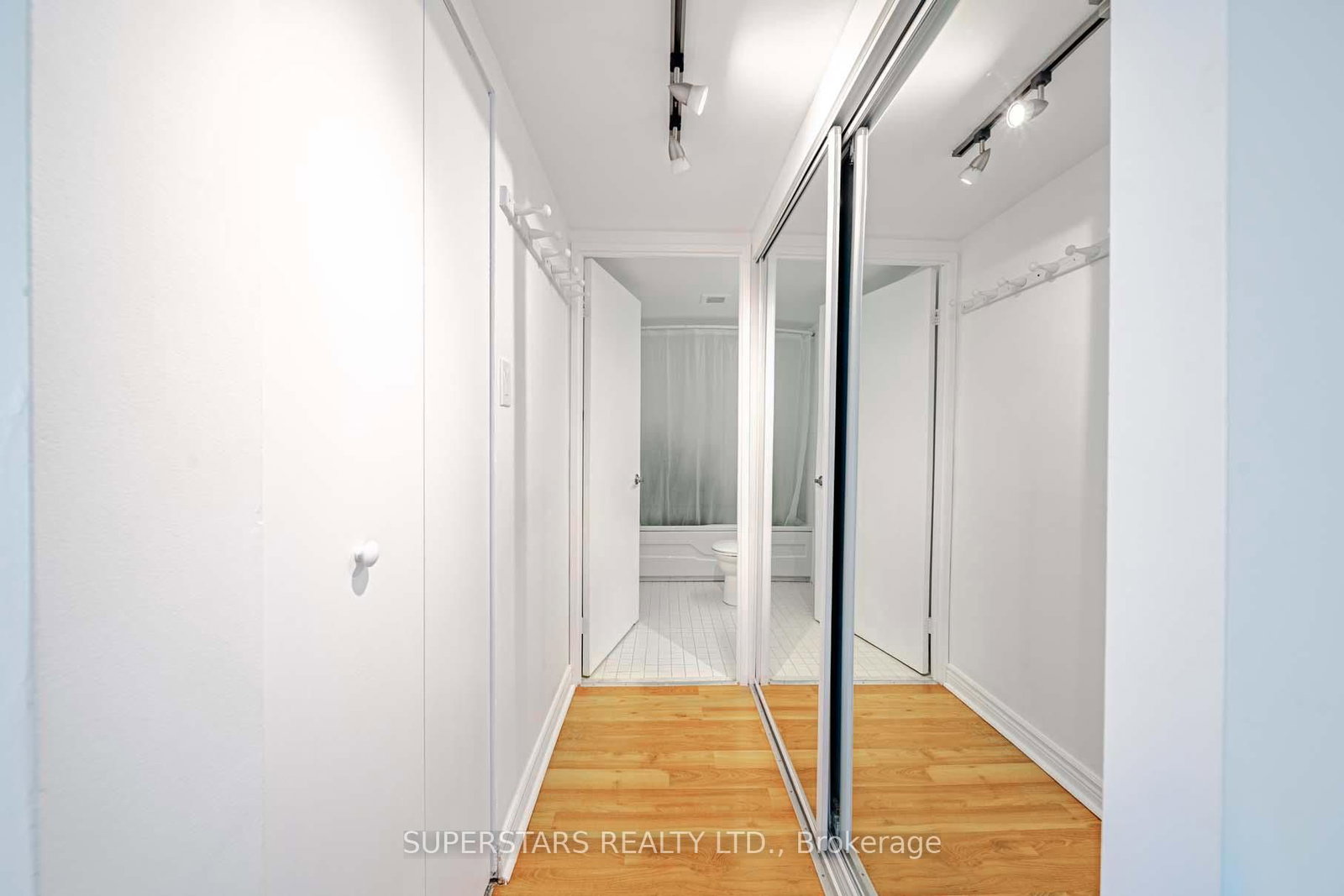 Condo for sale at PH16-65 Scadding Avenue, Toronto, Ontario, M5A 4L1 - Waterfront Communities C8 - MLS: C12909242