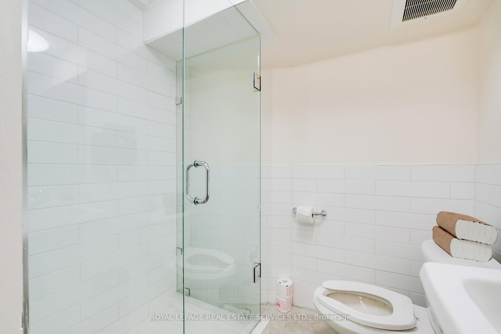 54 1/2 ST PATRICK Street - Photo 19