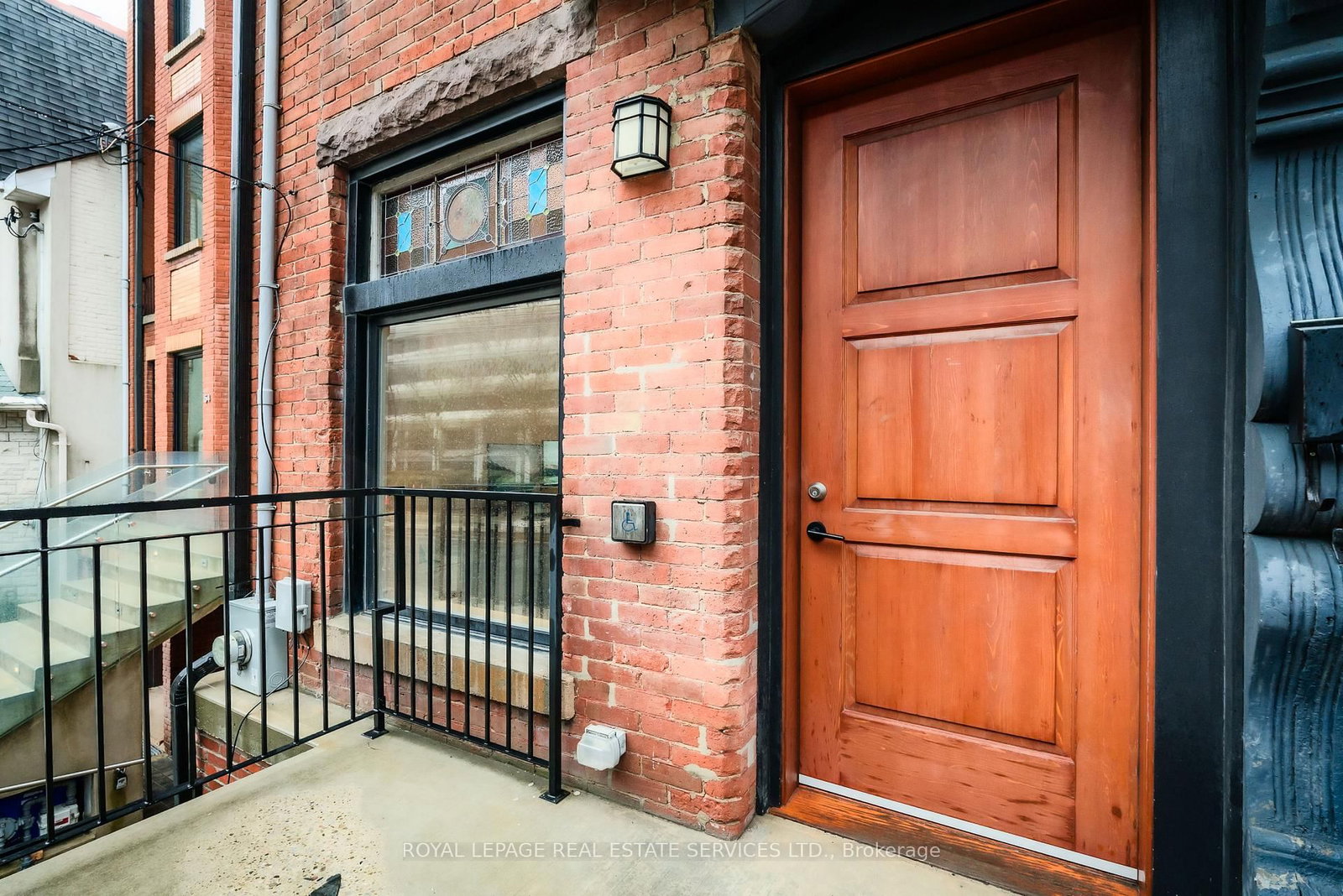 54 1/2 ST PATRICK Street - Photo 6